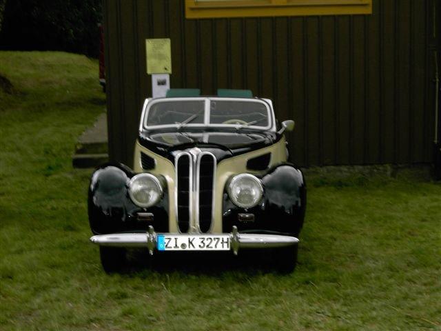 011) BMW.JPG